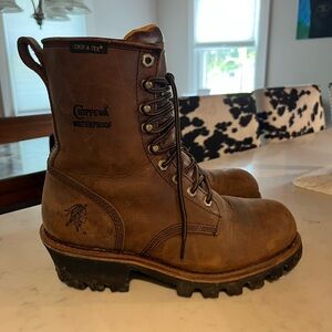 Chippewa ladies waterproof 8.5W thinsulate boots.  Great used condition.